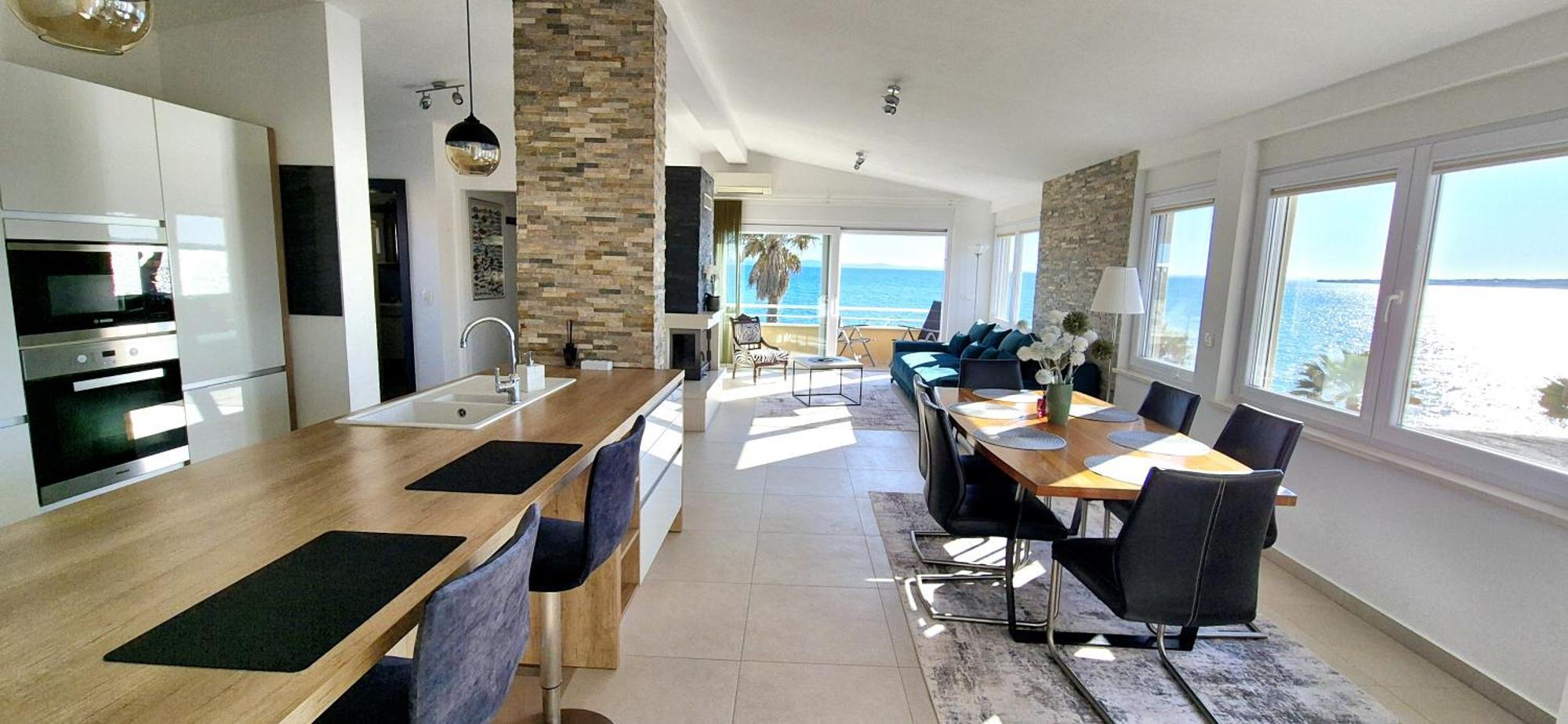 Skyadria Penthouse Vir